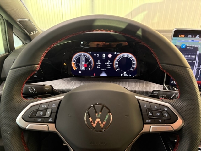 Volkswagen Golf 2.0 TSI DSG Golf VIII Plus