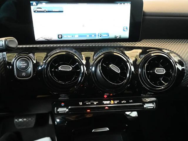 Mercedes-Benz A 180 A 180 d