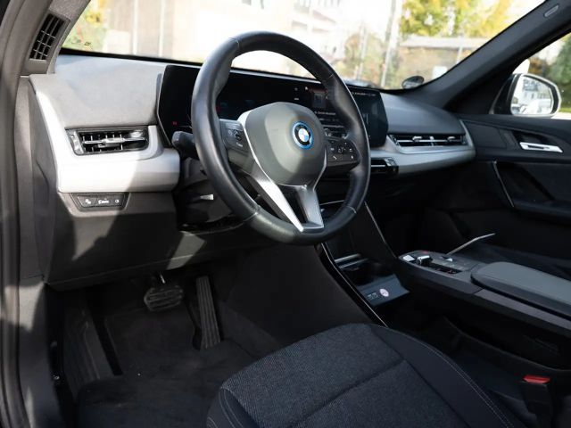 BMW X1 xDrive30 AHK LED NAVI KAMERA SHZ PDC KEYLESS