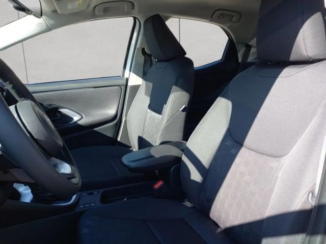 Toyota Yaris Business Hybride