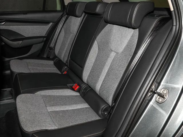 Skoda Octavia Combi Selection