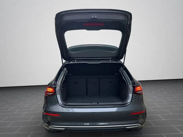 Audi A3 30 TDI Sedan