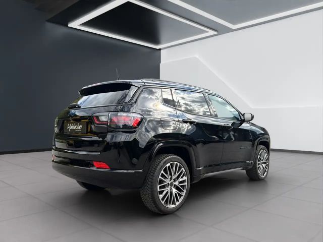 Jeep Compass 4xe Summit