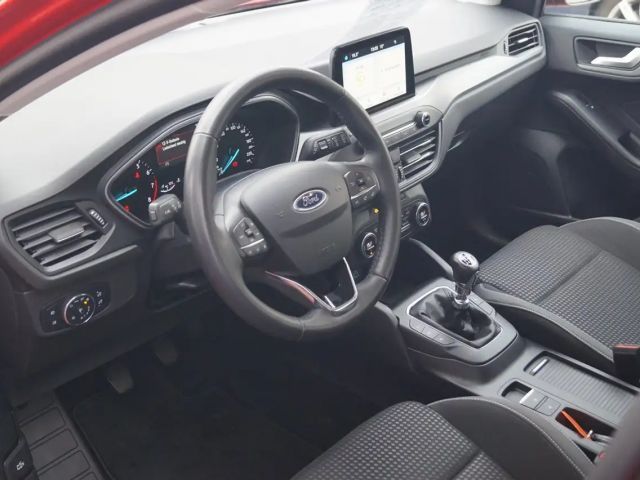 Ford Focus Cool & Connect Wagon