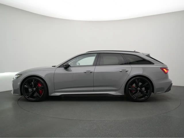 Audi RS6 Avant Quattro