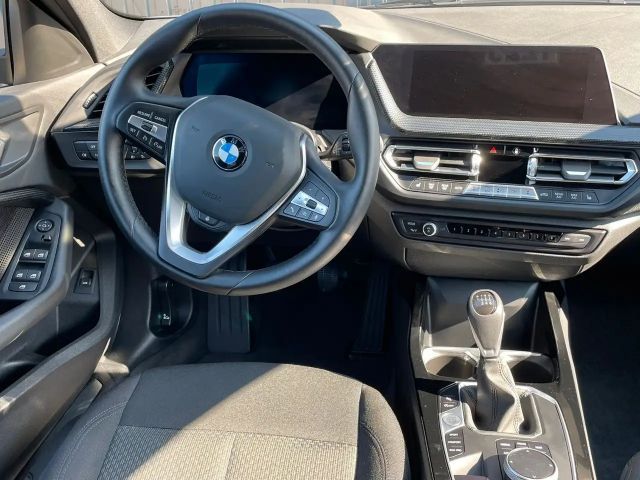 BMW 116 116i 5-deurs Sedan