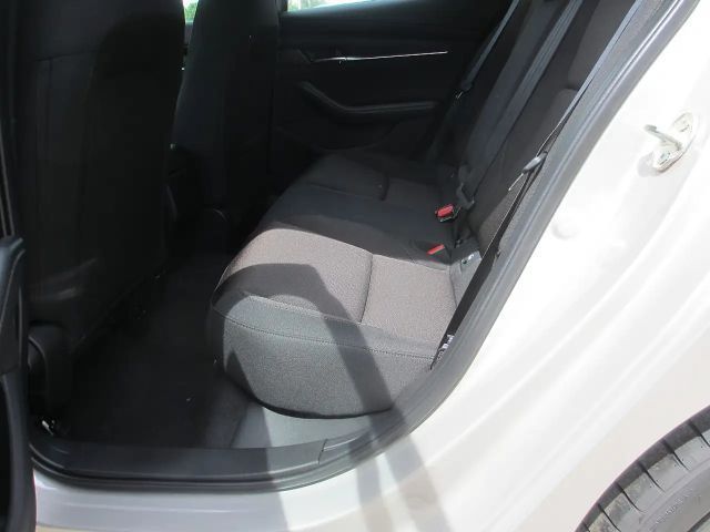 Mazda 3 Mazda3 /SP/G140 /Centre-Line