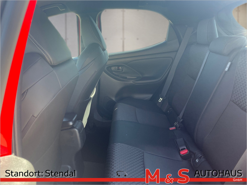 Toyota Yaris 5-deurs Plus Style