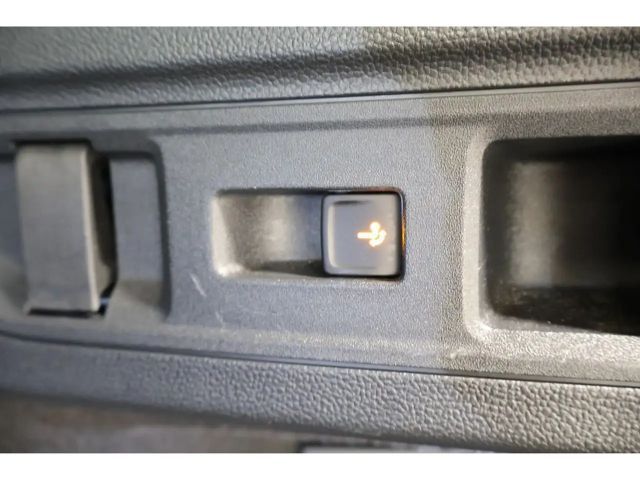 Volkswagen Passat 2.0 TDI Business DSG Variant