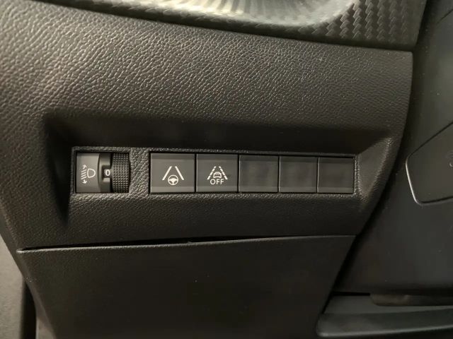 Peugeot E-2008 Allure Pack