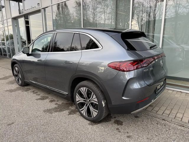 Mercedes-Benz EQE SUV 300