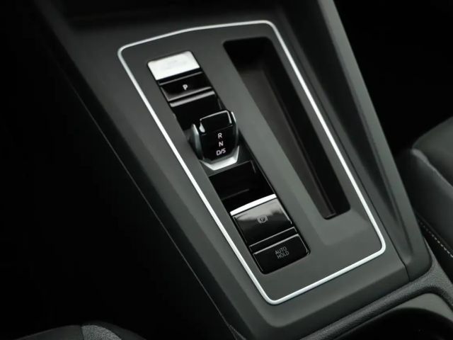 Volkswagen Golf 1.5 eTSI DSG Golf VIII