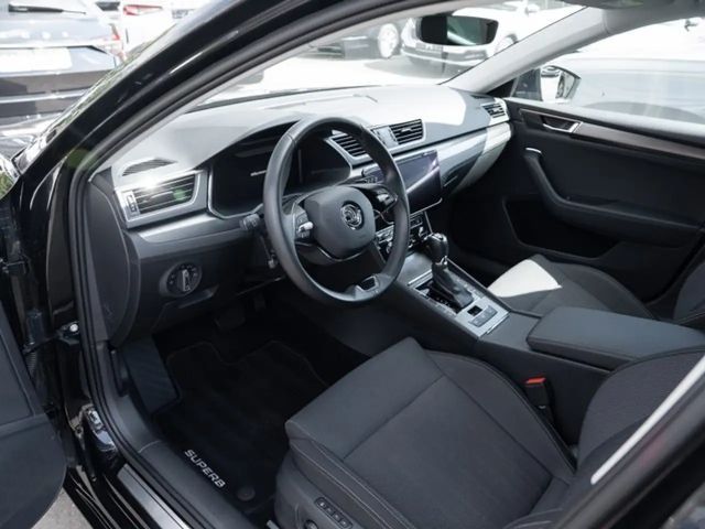 Skoda Superb 2.0 TDI Combi Style Style