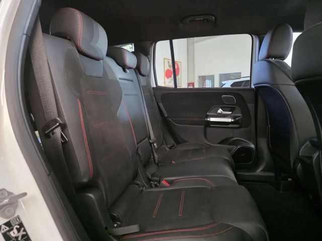 Mercedes-Benz GLB 250 AMG Line