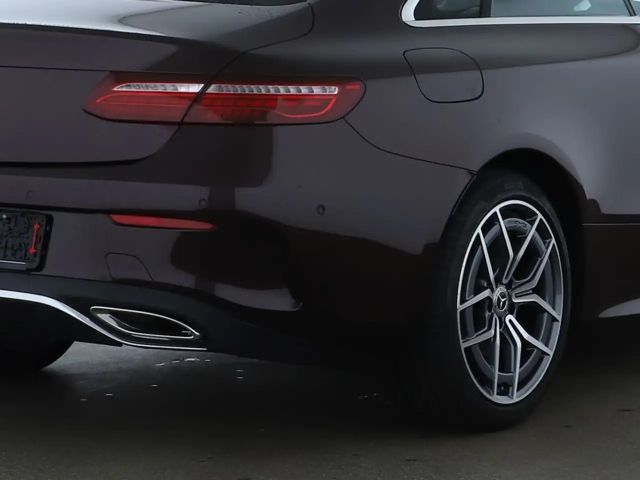 Mercedes-Benz E 200 AMG Line Coupé