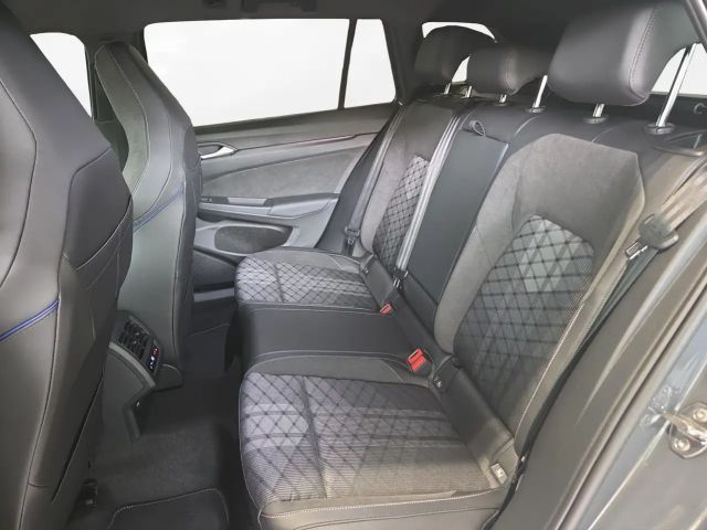 Volkswagen Golf DSG R-Line Variant