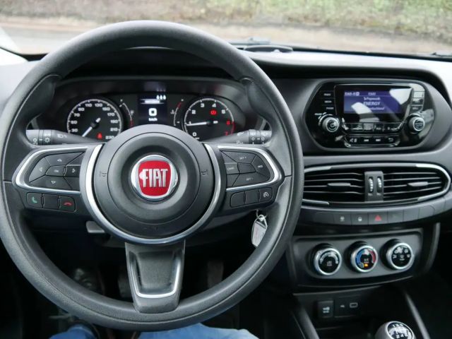 Fiat Tipo 1.4 5-Türer *PDC*Bluetooth*Allwetterreifen*uvm!