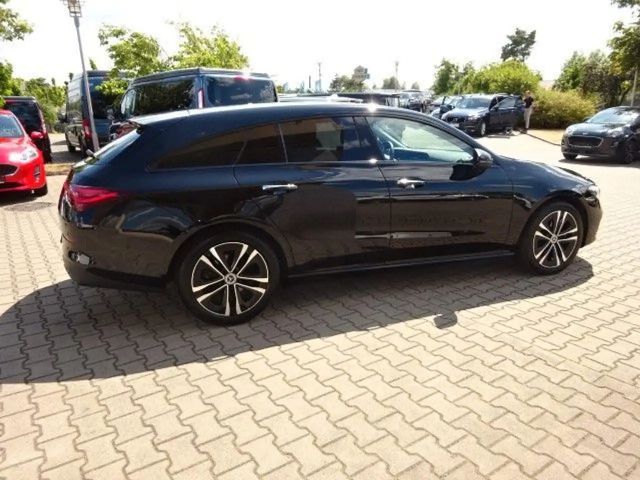 Mercedes-Benz CLA 200 Progressive