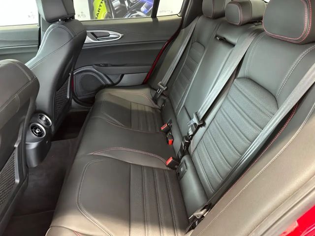 Alfa Romeo Giulia Q4