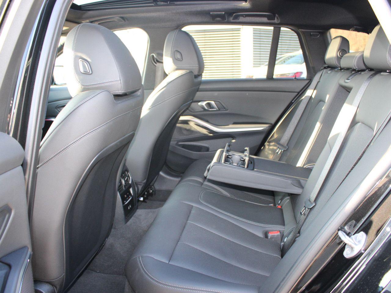 BMW 320 320i M-Sport Touring