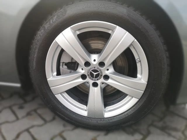 Mercedes-Benz C 200 AVANTGARDE C 200 d Estate