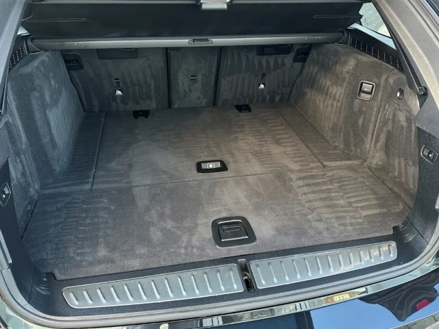 BMW 530 530d M-Sport Touring xDrive