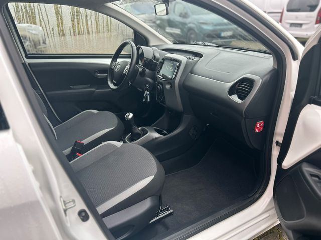 Toyota Aygo 5-deurs Play X-play