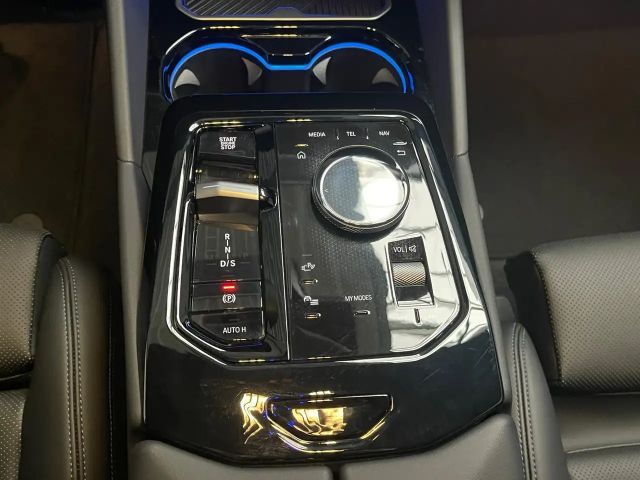 BMW 520 520i M-Sport Sedan