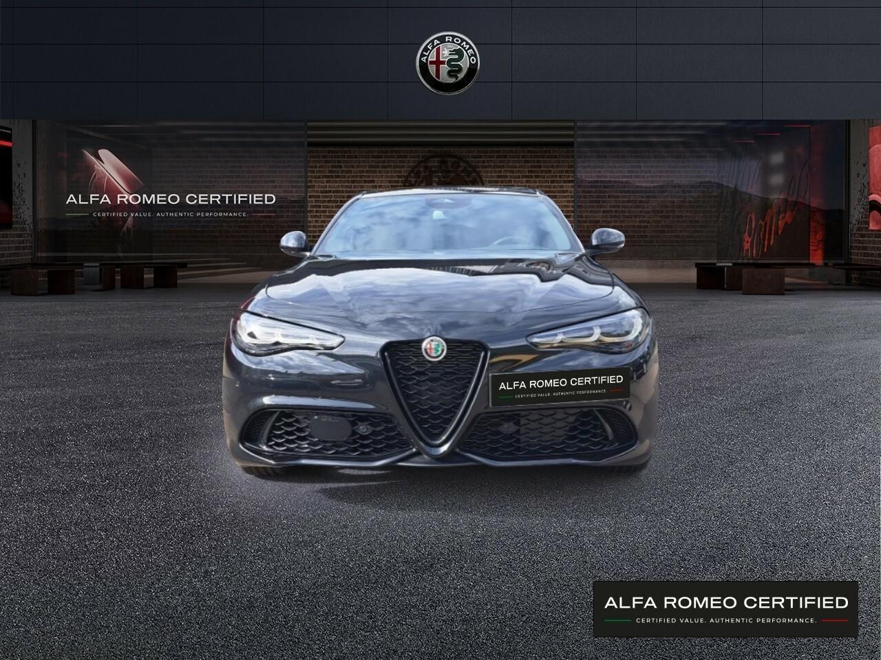 Alfa Romeo Giulia AT8 Q4 Turbo Veloce