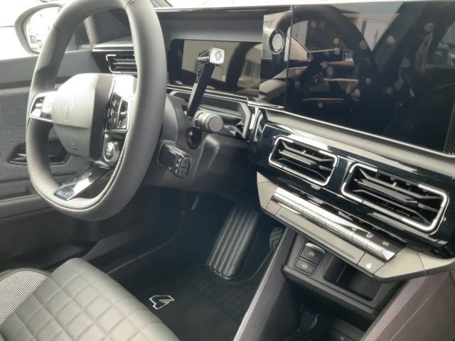 Renault 4 Comfort E-Tech Iconic