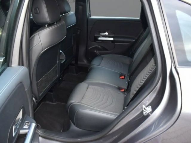 Mercedes-Benz B 250 4MATIC Progressive Sedan