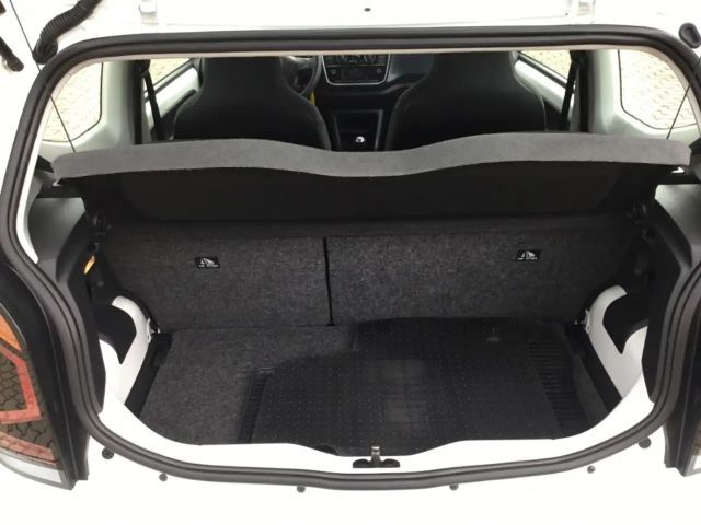 Volkswagen up! Move Move up!