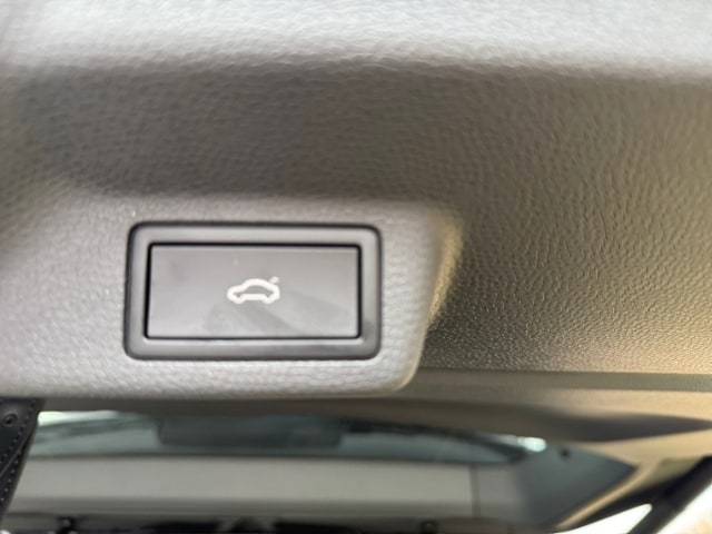 Volkswagen ID.Buzz 210 KW KR AHK Area View