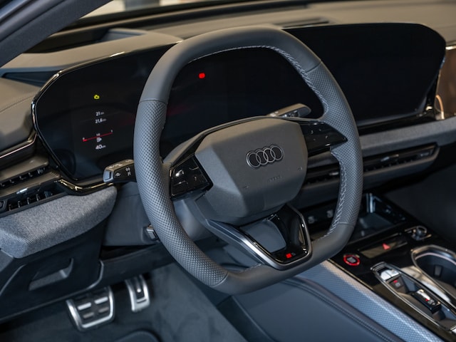 Audi A6 Quattro S-Tronic Sedan