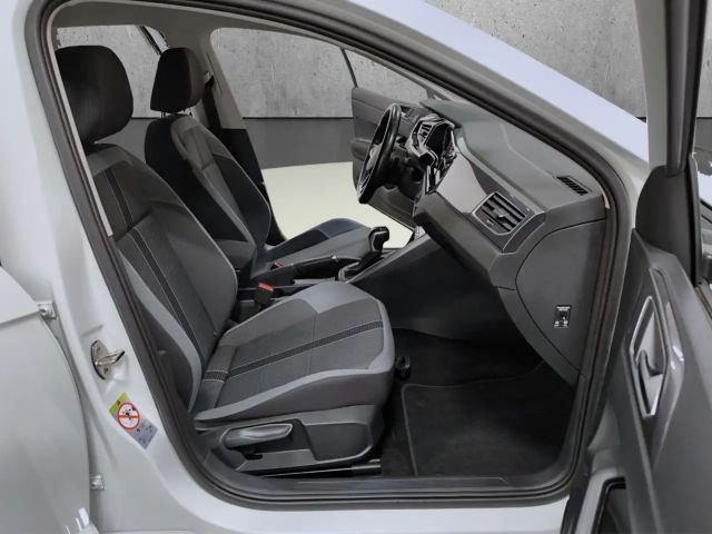 Volkswagen Polo 1.0 TSI DSG Style