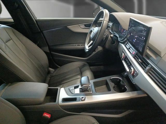 Audi A4 35 TFSI Avant S-Line