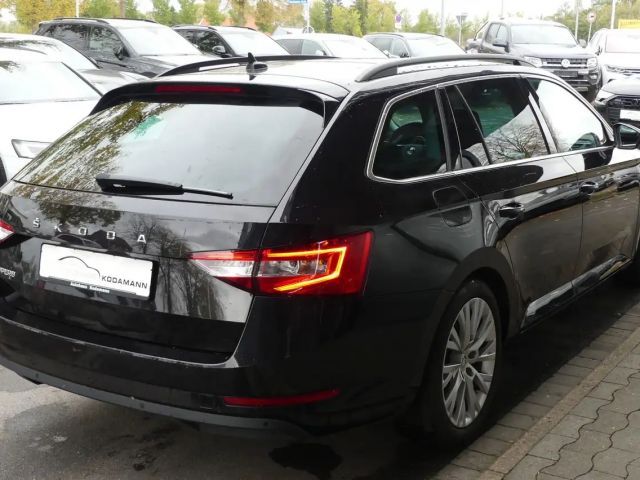 Skoda Superb *Memory Sitz*Vollleder*Panoramadach*AHK*