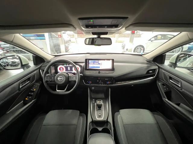 Nissan Qashqai 1.3 Connecta LED+KEYLESS+360°+ACC+VC uvm