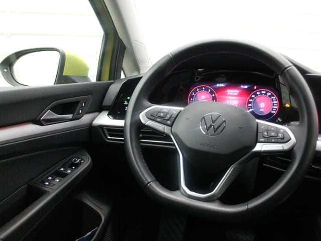 Volkswagen Golf 1.5 eTSI DSG Golf VIII