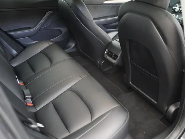 Tesla Model 3 Standard Range