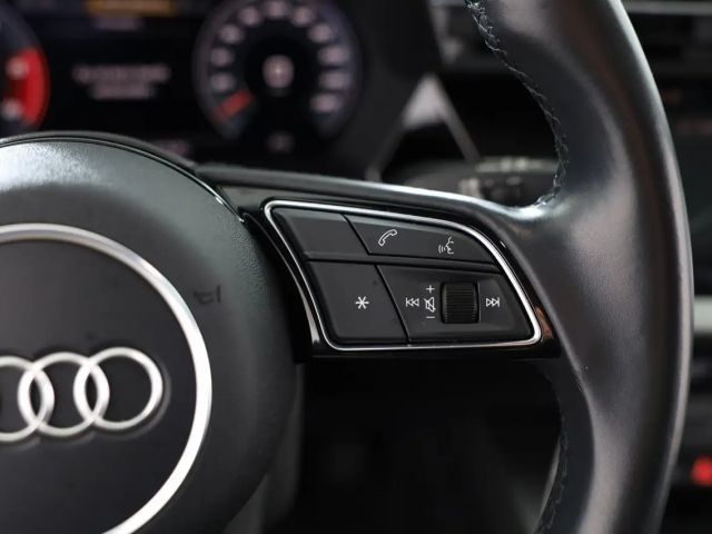 Audi A3 30 TDI Sedan