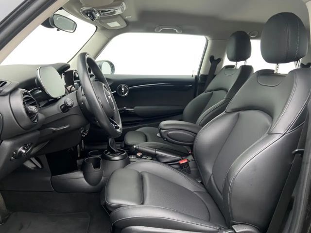 MINI One Colour Line LMR SHZ PDC LED DAB DigCockpit