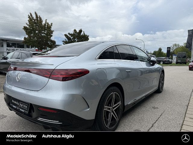 Mercedes-Benz EQE 300 Sedan