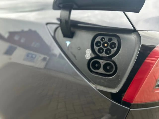 Tesla Model 3 AWD Dual Motor Long Range