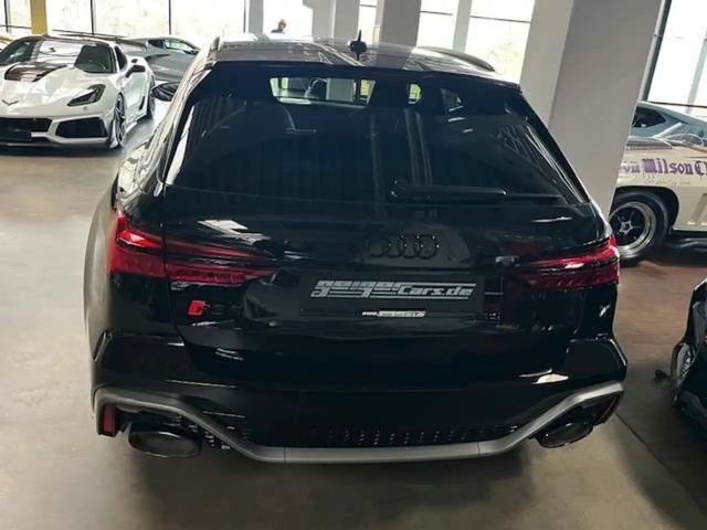 Audi RS6 Avant Performance Quattro