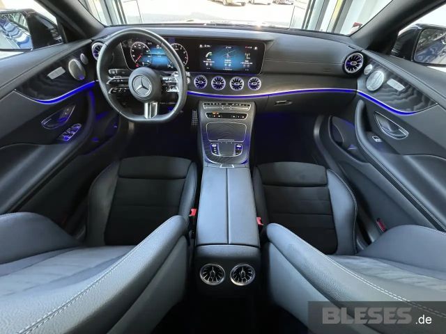 Mercedes-Benz E 300 AMG Line Coupé E 300 e