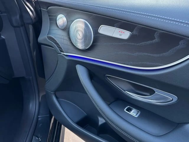 Mercedes-Benz E 300 AMG Line Cabriolet