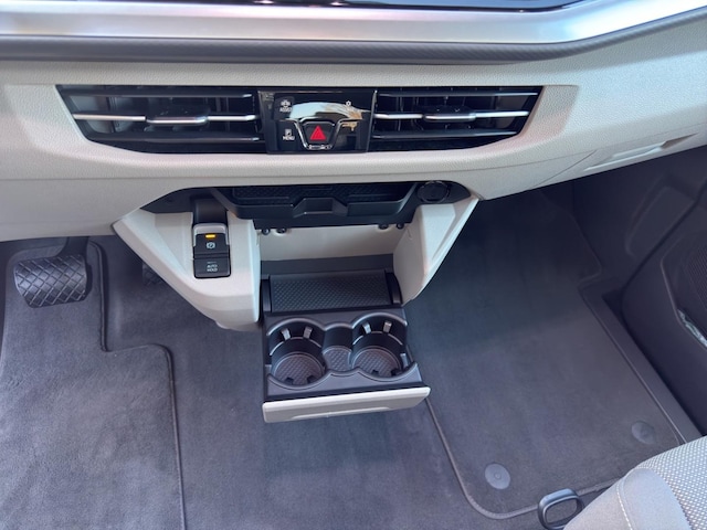 Volkswagen Multivan Life T7