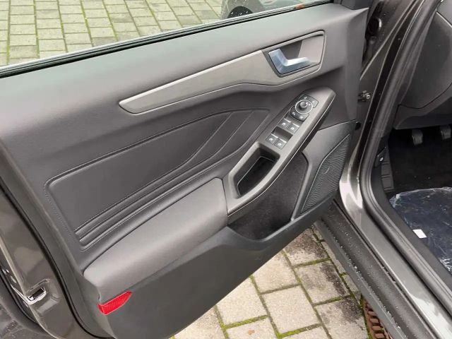 Ford Focus EcoBoost Titanium Wagon