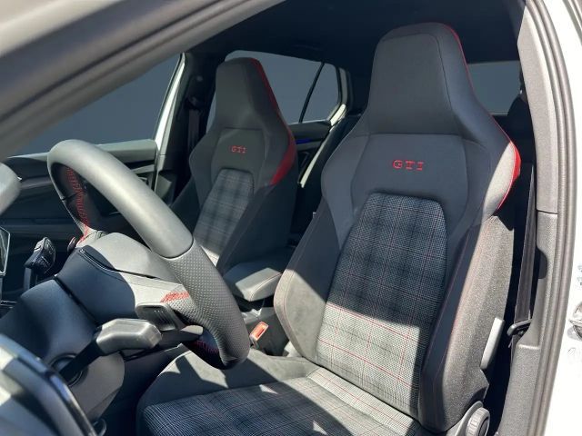 Volkswagen Golf 2.0 TSI DSG GTI